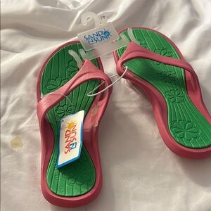 SAND N SUN Pink and Green Flip Flops 7/8 NWT